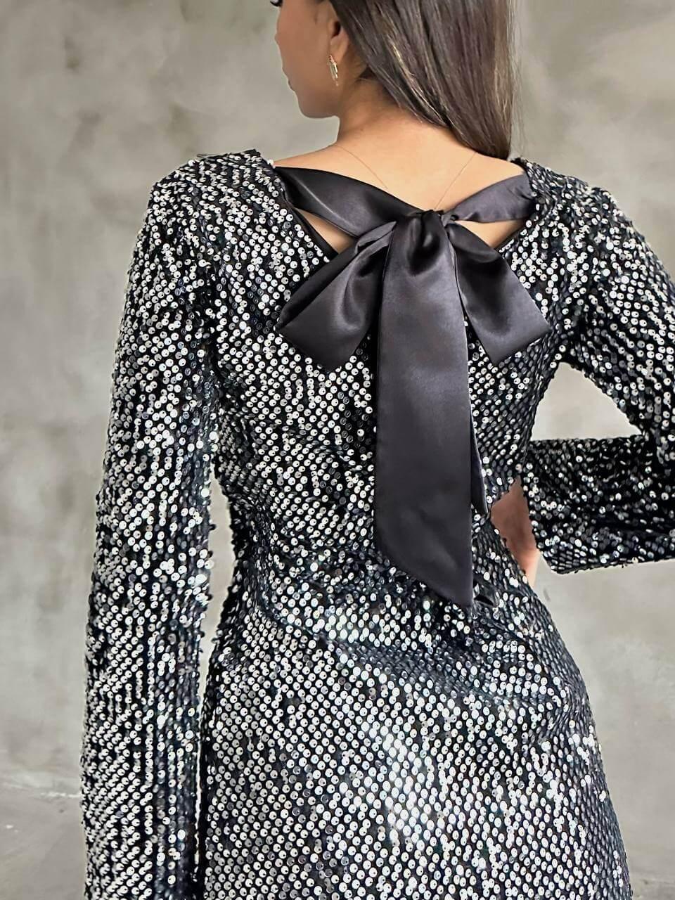Women's Silver Sequin Short Dress with Long Sleeves and A-Line Skirt, Suitable for Night