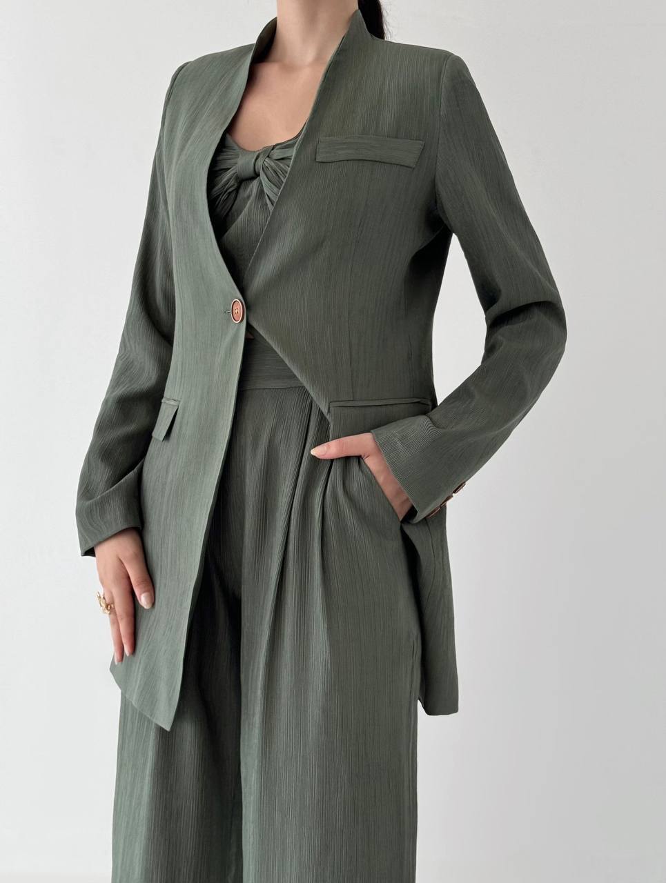 Suit and pants set